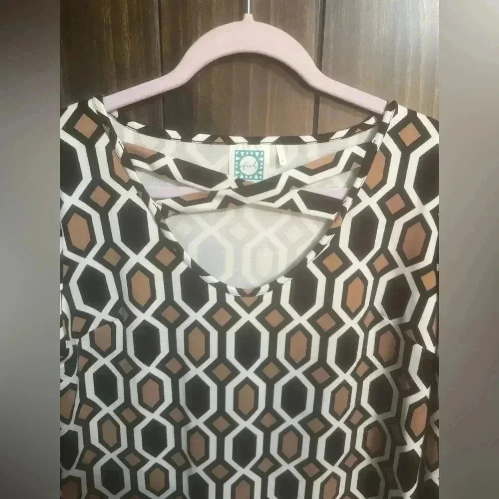 Vfish L Aline Jersey Knit Dress-Geometric Pattern. Size: Large - Picture 5 of 8